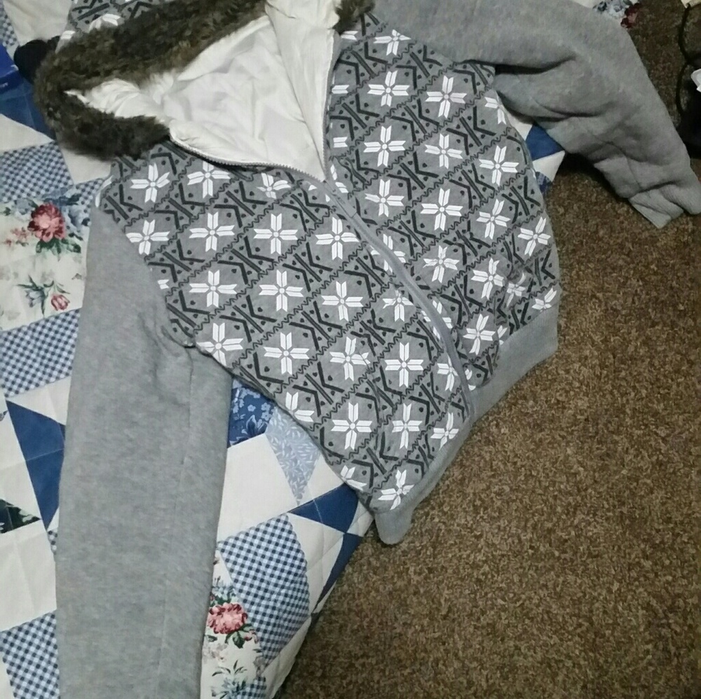 Reversable jacket - Picture 2 of 2
